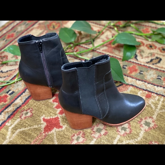Soludos Ankle Boots - Picture 2 of 4